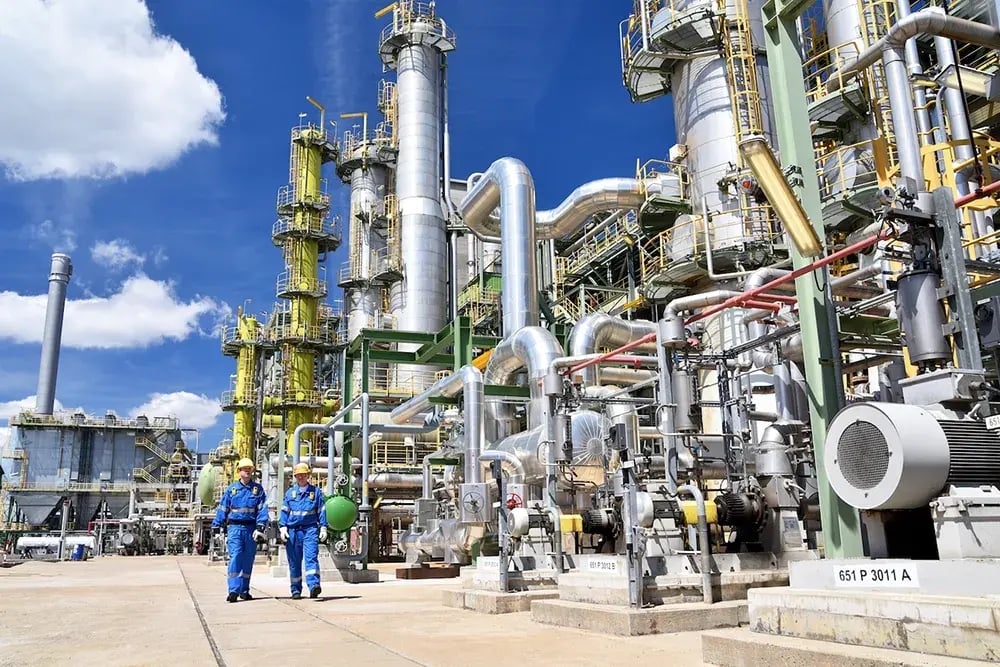 Workers-chemical-plant