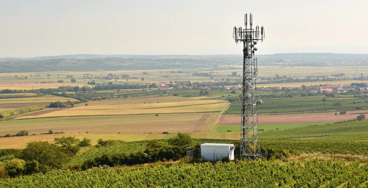 Telecommunication tower